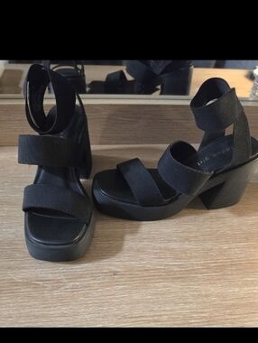 Black Platform Strappy Block Heel Sandals
